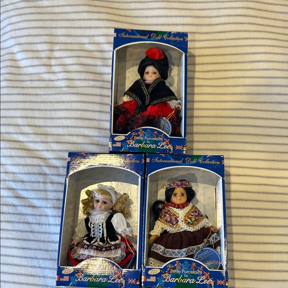 International Doll Collection - Set of 3 Dolls